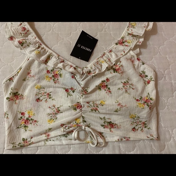 Forever 21 Floral Knit Crop top - Picture 3 of 3